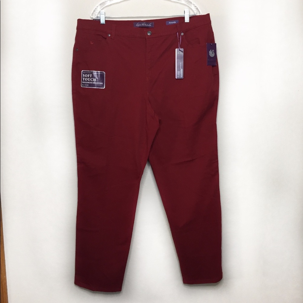 Gloria Vanderbilt Amanda jeans NWT
